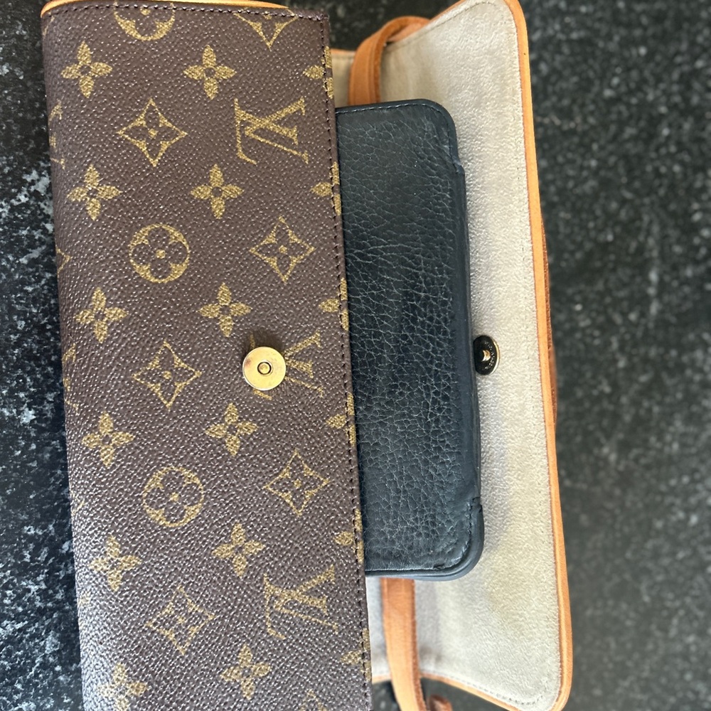Authentic Louis Vuitton, envelope style 10”x4-1/2“ bag. - Picture 11 of 12